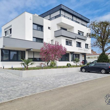 Gaestehaus Zeppelin Hotel Uhingen Kültér fotó